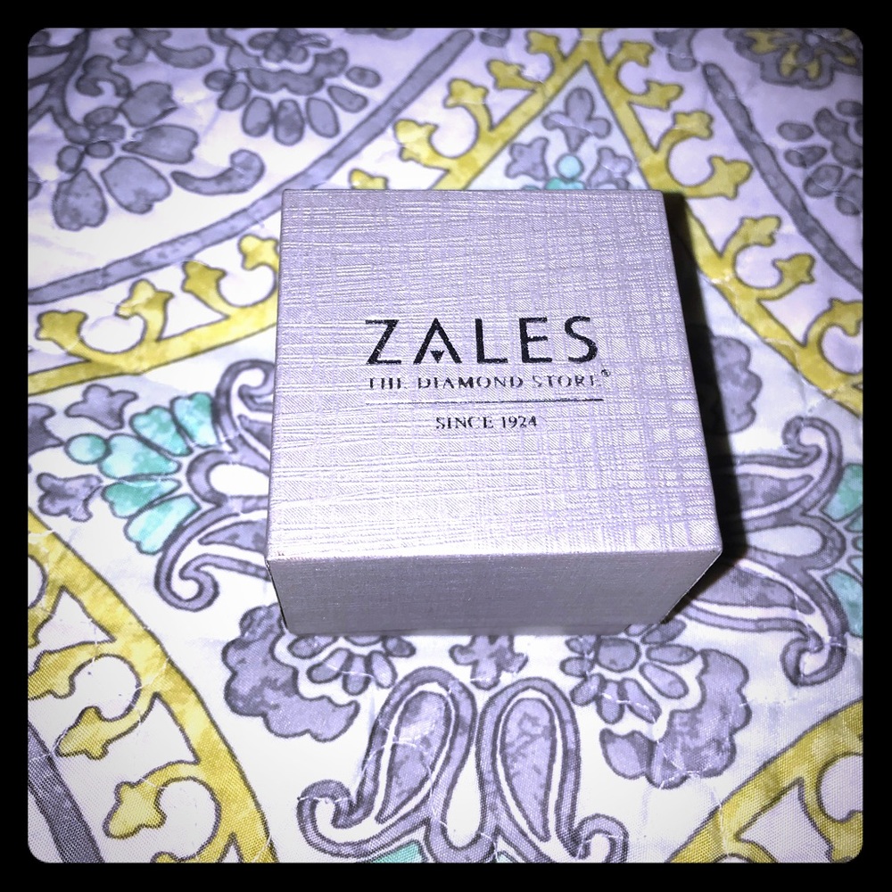 Zales Promise Ring SOLD!